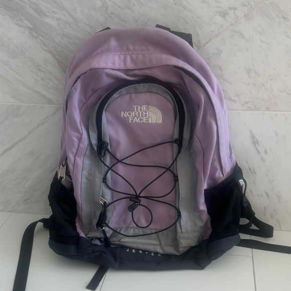 The North Face Jester Lavender and Black Backpack EUC - Picture 1 of 6